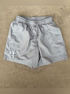 Under Armour Men's Icon Volley Shorts Gray Size Small 5.5" Inseam